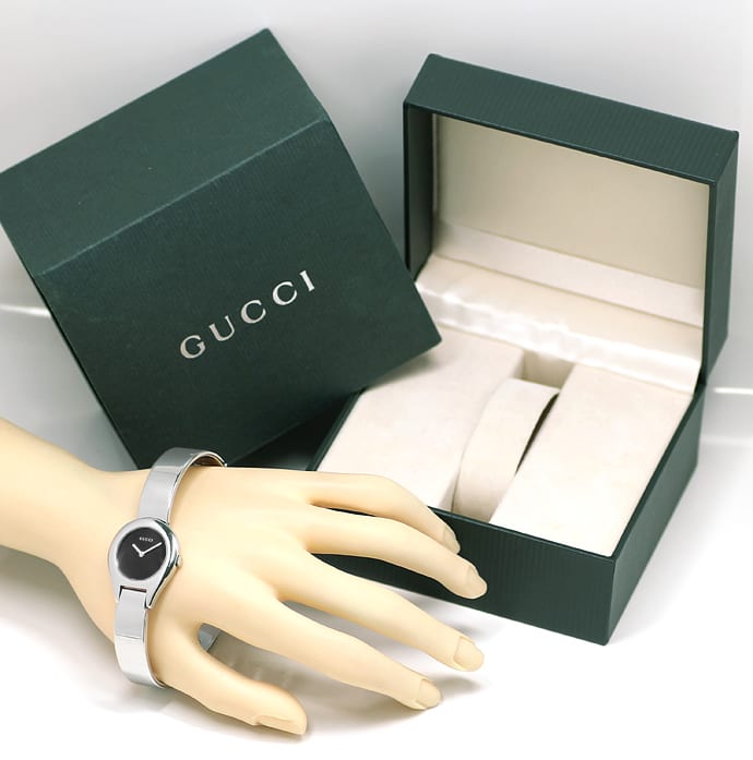Foto 5 - Modische Gucci Damen-Armbanduhr in Edelstahl, Q3186